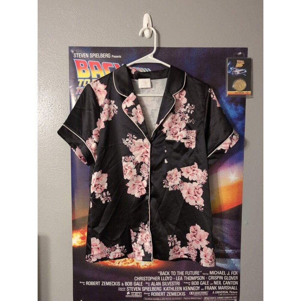LE ROSE Black Floral Women's Button Up Pajama Top Size S Pocket ALLISON